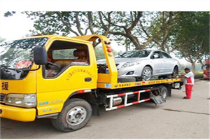 新街口附近24小时汽车拖车服务热线