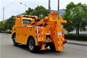 新街口高速路拖车费