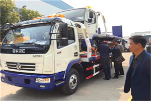 新街口汽车道路救援拖车价格